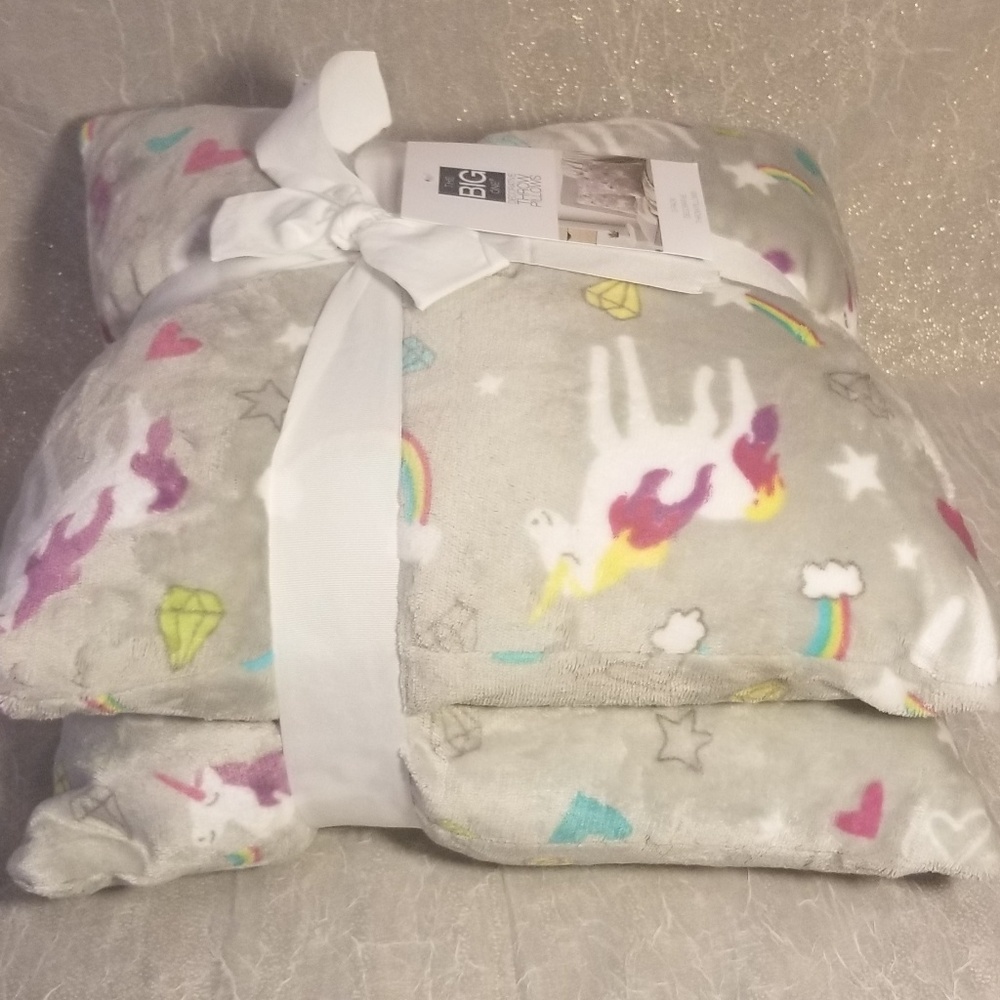 The Big One Plush Pillows 2 Unicorns Gray 16" - Picture 5 of 8